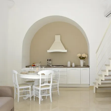 Holiday home Dimora Santa Sofia A