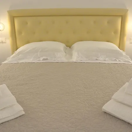 Holiday home Dimora Santa Sofia A